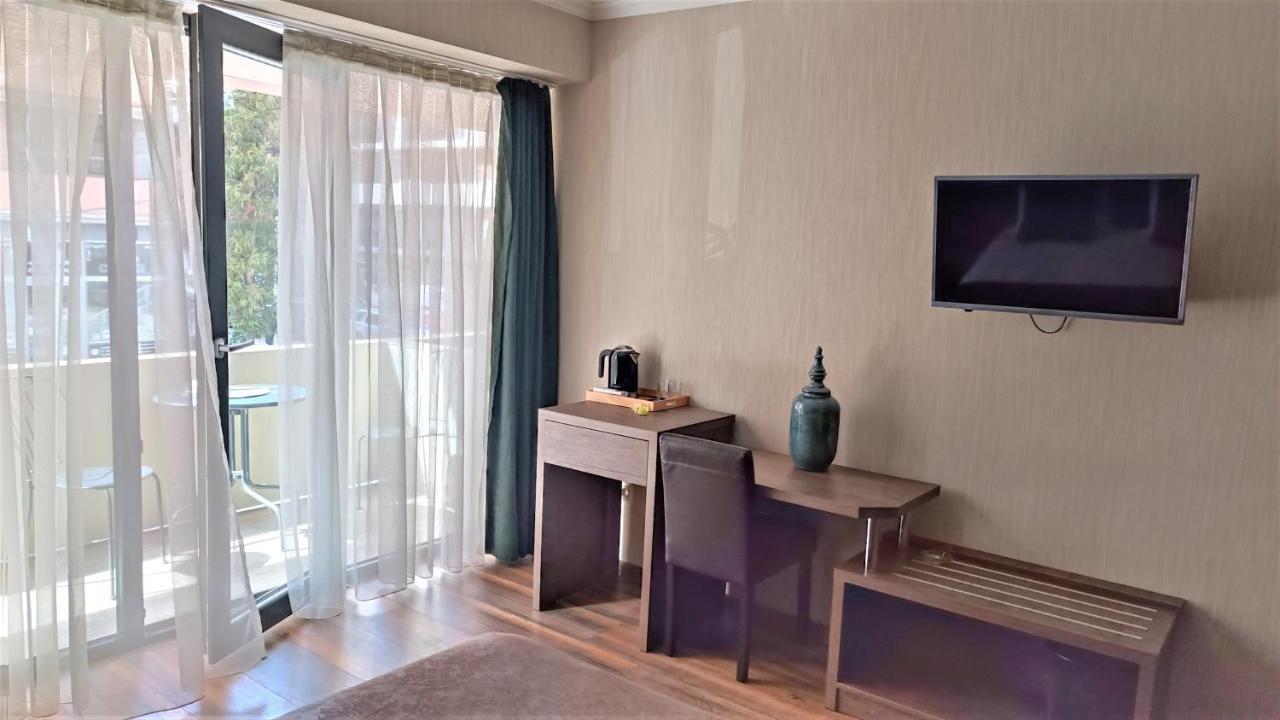 Hills Batumi Hotell Exteriör bild